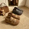 Primavera/Outono 2026 Novo Estilo Coreano Couro Fosco Velcro Bico Redondo Baixo Sapatilhas Retro Solado Macio Confortáveis Sapatilhas para Pessoa Preguiçosa