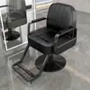 Silla de salón de peluquería para cortar, rizar y peinar, diseño popular, estilo guerrero negro, altura ajustable, giratoria y reclinable, adecuada para barberías