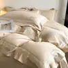Conjunto de quatro peças de algodão de fibra longa bordado, algodão puro de alta densidade, cama de 1,8 metro, toque premium, capa de edredom 100% algodão, conjunto em caixa de presente, para uso doméstico