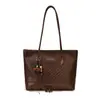 Bolsa Casual Transfronteiriça para Trajeto Diário Feminina Grande Capacidade 2026 Nova Outono Inverno Versátil Retrô Bolsa de Ombro Moda Bolsa Tote