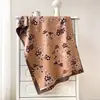 Bufanda Retro Elegante de Imitación Cachemir Flor de Ciruelo para Mujer Engrosada Doble Cara Protección contra el Frío Chal Exterior de Invierno Regalo Navideño para Personas Mayores