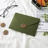 Conjunto de papel de carta verde abacate, cartões de felicitações verde oliva e verde escuro, convites, cartas de amor estilo vintage, envelopes selados com cera