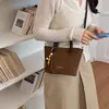 Bolso cubo elegante y moderno para mujer, nueva colección otoño 2026, bolso de hombro simple, diseño de nicho, adecuado para ir al trabajo, bolso cruzado pequeño