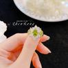 Anillo Retro de Alta Gama Cristal de Lujo Color Tesoro Anillo Abierto para Mujer Medio Antiguo Versátil Elegante Color Circonia Dedo Índice