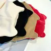 Gorro con orejas de oso de forro polar grueso de invierno para mujer, lindo gorro de pescador de pana con rayas verticales, gorro de color liso cálido con orejeras