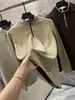 Línea de diseño de mezcla de lyocell y algodón, con un diseño minimalista y lujoso en colores contrastantes, una nueva colección otoño/invierno y una sudadera/camiseta suave con media cremallera para hombre.