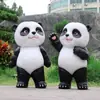 Escultura de Panda de Dibujos Animados Personalizada de Fibra de Vidrio Adorno de Exhibición para Oficina de Ventas Centro Comercial Zona Escénica Jardín Césped Decoración del Paisaje