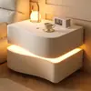 Mesa de noche de lujo ligero estilo crema de alta gama 2025 nueva celebridad de internet creativa para dormitorio hogar simple moderna mesa de noche