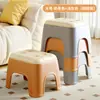 Banquillo Pequeño de Plástico para el Hogar, Banco para Sala de Estar, Taburete Cuadrado Engrosado, Taburete Bajo Apilable, Taburete para Baño Infantil, Taburete para Cambiarse los Zapatos en la Entrada