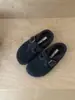 Zapatos Retro Birkenstock Grises de Nicho para Mujer Otoño e Invierno 2025 Zapatos de Algodón Cálidos con Forro de Lana Mary Jane Zapatos de Piel Zapatos Planos