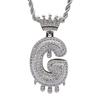 Colgante de hip hop con forma de corona de gotas de agua y letras en inglés, estilo retro europeo y americano, con circón microincrustado, marca de moda, joyería de hip hop para hombres.