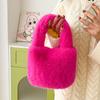 Bolsa de pelúcia bolsa feminina 2024 nova bolsa de outono e inverno de alta qualidade grossa Mao bolsa balde bolsa cor sólida multicolorida cross-border