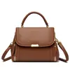 Bolsas de mujer transfronterizas 2026 nuevos bolsos de mano de moda, modelos populares para mujeres de mediana edad, bolsos de hombro y cruzados, bolsas para mamás
