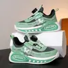 Zapatos para Niños 2026 Nuevos Zapatos Deportivos de Verano para Niños Niños Medianos y Grandes Hebilla Giratoria Malla Simple Malla Transpirable Zapatos para Correr