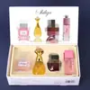 Set de tres piezas de Perfume Femenino de Marca Transfronteriza, Fragancia Fresca Amaderada Floral, Caja de Regalo de Cuatro Piezas para Hombre, Fragancia Ligera de Larga Duración