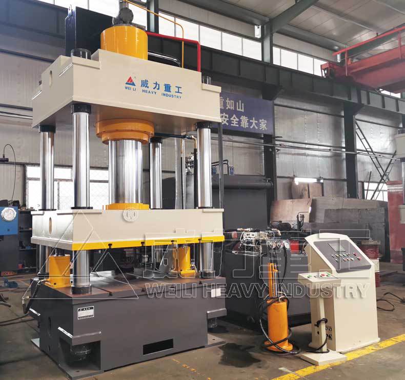 500吨带液压垫液压机