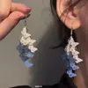 Brincos de Borboleta Vazados Azul e Branco com Franjas Estilo Coreano Design Exquisito Estudante de Arte Lindos Brincos de Gancho para Orelha Brincos para Mulheres