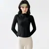 Top feminino de manga comprida com zíper parcial curto para fitness, com painéis texturizados, alta elasticidade, secagem rápida, adequado para corrida ao ar livre e yoga