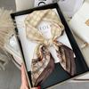 Nuevo Estilo Temperamento Cuadros 70 Pañuelo Cuadrado Pequeño Mujer Primavera y Otoño Verano Pañuelo de Seda Pañuelo Decorativo Pañuelo Perezoso Pañuelo Delgado
