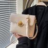 Bolso Pequeño Estilo Occidental de Textura de Alta Calidad para Mujer 2024 Nueva Moda Bolso Cruzado Versátil Explosiones Populares Super Popular Bolso Cuadrado Pequeño