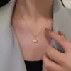 Colar de Folha de Ginkgo para Mulheres Luz de Luxo Design de Nicho Sense Zircon Pingente Requintado All-match Colar de Clavícula Estilo Frio