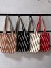 Nicho nórdico de malha feminina Bolsa Crossbody Bolsa Ondulado Bolsa de ombro All-match Moda Tecido Crossbody Bolsa Balde Bolsa