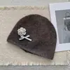 Chapéu de tricô com decoração de flor francesa para mulheres, outono e inverno, estilo coreano suave, chapéu largo, cobertura quente para a cabeça, chapéu para o frio, circunferência da cabeça grande
