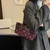 Bolsa de Hombro de Terciopelo Retro para Comercio Electrónico Transfronterizo, Bolso Sencillo de Moda Versátil para el Día a Día, Bolso de Hombro de Lunares Chic de Moda, Venta al por Mayor