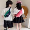 Moda Transfronteiriça Bolsa de Peito Infantil 2025 Primavera Novo Menino Bonito Passeio de Primavera Carta Bolsa de Ombro Pequena Bolsa Esportiva Casual