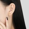Aretes de acero de titanio con diseño de nicho estilo ins coreano, medio láser, amor trébol, para cartílago de la oreja, moda femenina, personalidad