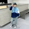 Jaqueta de Lã Infantil Estilo Novo 2026, Blusa para Bebê, Roupa de Primavera, Camisa Fashion com Gola Alta e Zíper