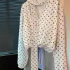 Camisa Larga de Manga Larga con Lunares y Cuello en V Elegante Estilo Francés Miu para Mujer Estilo Primavera Camisa de Gasa Adelgazante para la Cintura Top de Tirantes con Cinta