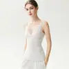 Camisola de tricô de cashmere com decote em V estilo coreano, renda vazada, camada interna feminina outono/inverno, blusa básica slim