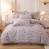 Juego de Cuatro Piezas de Algodón 100% Puro Clase A Espesado Cepillado Otoño e Invierno Juego de Cama Venta al por Mayor desde Fabricante Transfronterizo