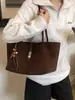 Nova Bolsa Tote Vintage Outono/Inverno 2026, Bolsa de Mão de Grande Capacidade para Mulheres, Bolsa de Ombro Simples para o Dia a Dia, Bolsa Cesta