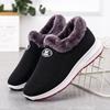 Novos Sapatos de Pano Velho Pequim Femininos com Forro de Lã Espessos Quentes Solado Macio Sapatos de Pano de Algodão para Mãe Sapatos de Algodão Antiderrapantes de Inverno para Idosos