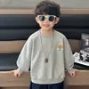 Coleção de primavera para meninos: Novo estilo 2026, estilo coreano, moletom de manga comprida da moda e descolado com estampa de letras, roupa estilosa para meninos