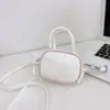 Moderna Bolsa Mini Cuadrada Portátil para Padres e Hijos Bolsa Cruzada Infantil de Dibujos Animados en Relieve para Niñas para Auriculares y Labial Transfronteriza