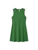 Vestido Sem Mangas Plissado Estilo Europeu e Americano Novo Primavera/Verão 2026, Vestido Curto Verde com Gola Redonda, Vestido de Férias Moderno e Elegante