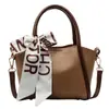 Bolsa de Mão de Alta Qualidade com Padrão de Lichia para Mulheres 2026 Novo Estilo Versátil Lenço de Seda Bolsa de Ombro Única Bolsa Tote Pequena Simples Casual