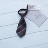 Corbata pequeña ultracorta casera para mujeres perezosas, estilo universitario lindo, marrón retro, marrón, negro