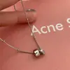 Collar con colgante de doble círculo de circonita de diseño nicho para mujer, nuevo, versátil, de alta gama, ligero de lujo, cadena para clavícula