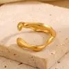 Anillo Abierto de Hojas de Ginkgo Amarillo Dorado de Otoño Más Vendido Transfronterizo Exquisito Acero Inoxidable Lujo Ligero Anillo de Parche Redondo de Flor
