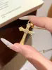 Popular no Xiaohongshu: Colar com Pingente de Cruz de Safira, Corrente de Suéter de Alta Qualidade, Corrente para Clavícula de Luxo Leve e Nicho