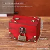 Caja de Almacenamiento Cuadrada de Madera con Remaches Retro Caja de Madera para Guardar Anillos Collares Joyería Caja de Decoración de Exhibición Antigua de Escritorio