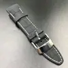 Una pequeña cantidad de correa de silicona con patrón de cocodrilo en puntos codo 24 mm hebilla de acero pulido cabeza de caucho duro grano de flexión no blanco