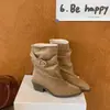 Fivela de cinto retrô, bico fino, botins femininos, nova coleção outono/inverno 2026, camurça, salto grosso, efeito emagrecedor, botas da moda de cano médio