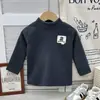 Ropa Infantil Unisex para Otoño e Invierno Camiseta Bebé Estilosa Niños Personalidad Marca de Moda Engrosada Coral Fleece Dibujos Animados Cuello Alto Camiseta Base