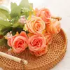 Buquê de Rosas Artificiais de 7 Peças Adereços para Fotografia Decorações de Mesa Parede de Flores Simples Moderna Arranjo para Casamento Hotel Flores