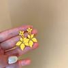 Pendientes de aguja de plata con lazo amarillo fresco, encantadores pendientes de flores, diseño dulce, pendientes de celebridad en línea personalizados, nuevos pendientes
